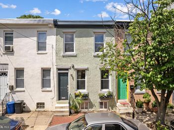 1535 Montrose