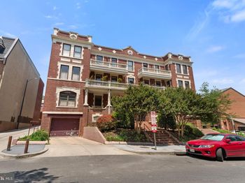 1419 Clifton