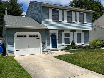 107 Crescent Hollow