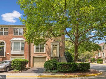 7320 Westmore