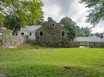 1445 Mount Pleasant