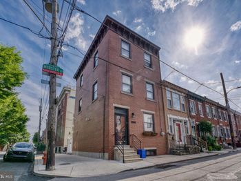 1800 Webster