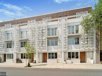 2033 Lombard