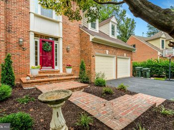 11181 Longwood Grove