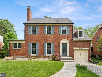 1111 Woodside