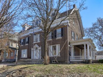 228 Cumberland