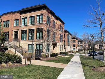 3721 Chevy Chase Lake
