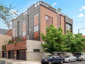 2147 Lombard