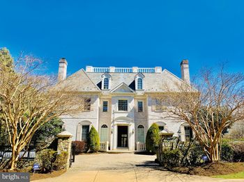 1289 Ballantrae Farm
