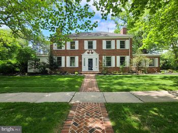 505 Hillcrest