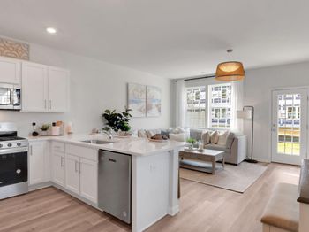 15 Whaler Drive