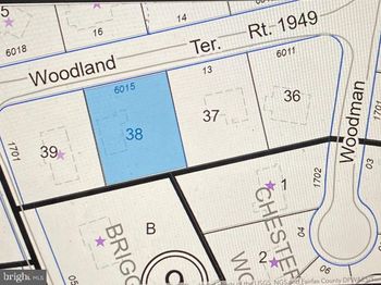 6015 Woodland