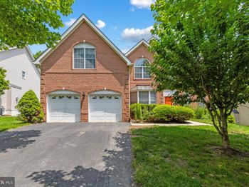 6929 Crossfield