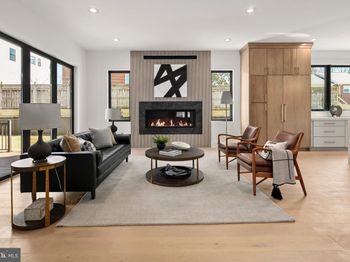 2708 Kensington