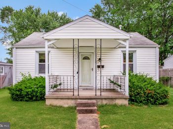 956 Renfrew