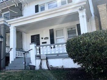 438 Emerson