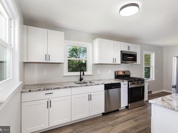 3333 Stone Ridge