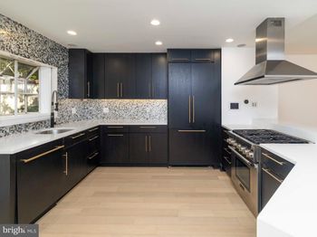 104 Lombard