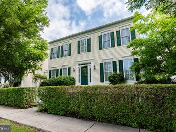 196 Pipers Inn
