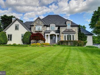 6501 Clifton
