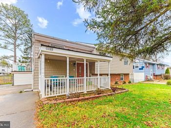 1021 Kingsbury