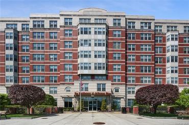 300 Mamaroneck Avenue Unit: 305