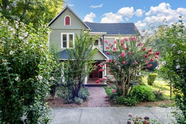 613 S Mulberry Street