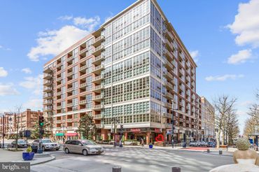 157 Fleet Street Unit: 303