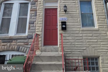 1002 W Lombard Street