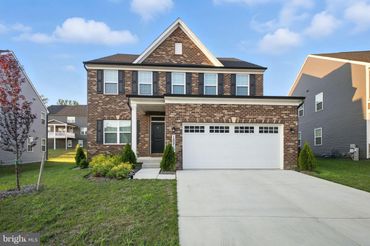 15513 Twin River Circle