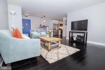 2030 N Adams Street Unit: 603