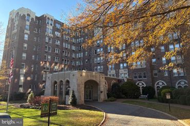 4000 Cathedral Avenue Unit: 334b/335b