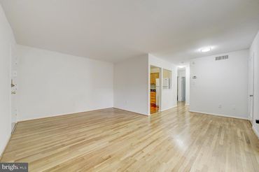 7054 Eastern Avenue Unit: 304