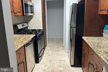 1923 Wilson Lane Unit: 201