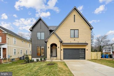 6707 Hallwood Avenue