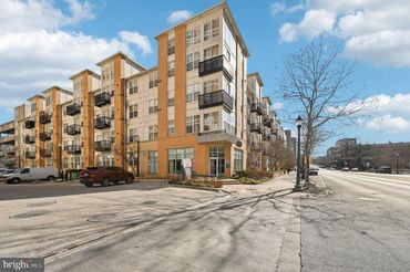 1201 E West Highway Unit: 335