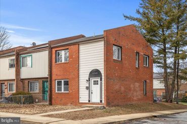 1360 Barnaby Terrace