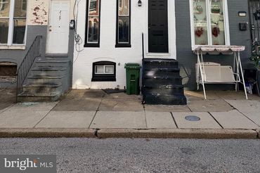 2109 Ridgehill Avenue