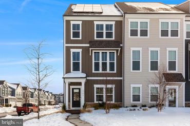 1701 Autumn Maple Leaf Drive