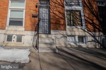 2122 W Lexington Street