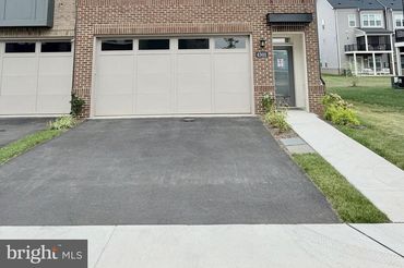 43011 Debonair Terrace