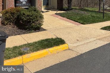 47501 Sharpskin Island Square