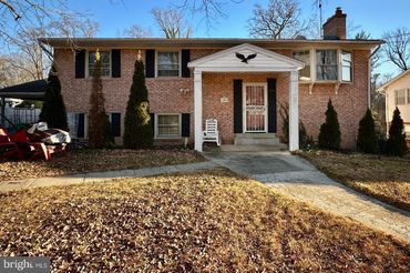 5409 Chesterfield Drive