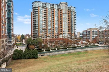 8220 Crestwood Heights Drive Unit: 807