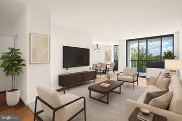 4242 E West Unit: 605