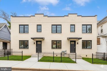 2513-2515 22nd Street