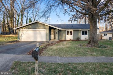 1543 Youngs Point Place