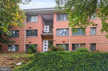 1920 North Calvert Street Unit: 2 Br 1 Ba