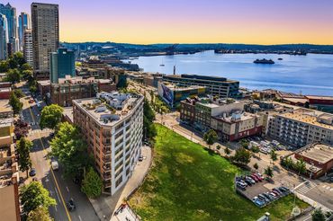 2319 1st Avenue Unit: 408