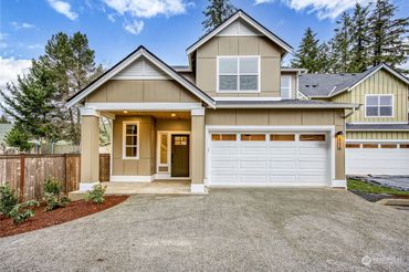 5021 NW Cedarside Loop